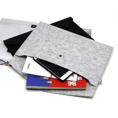 14" Felt iPad and Document Carry Folder 07